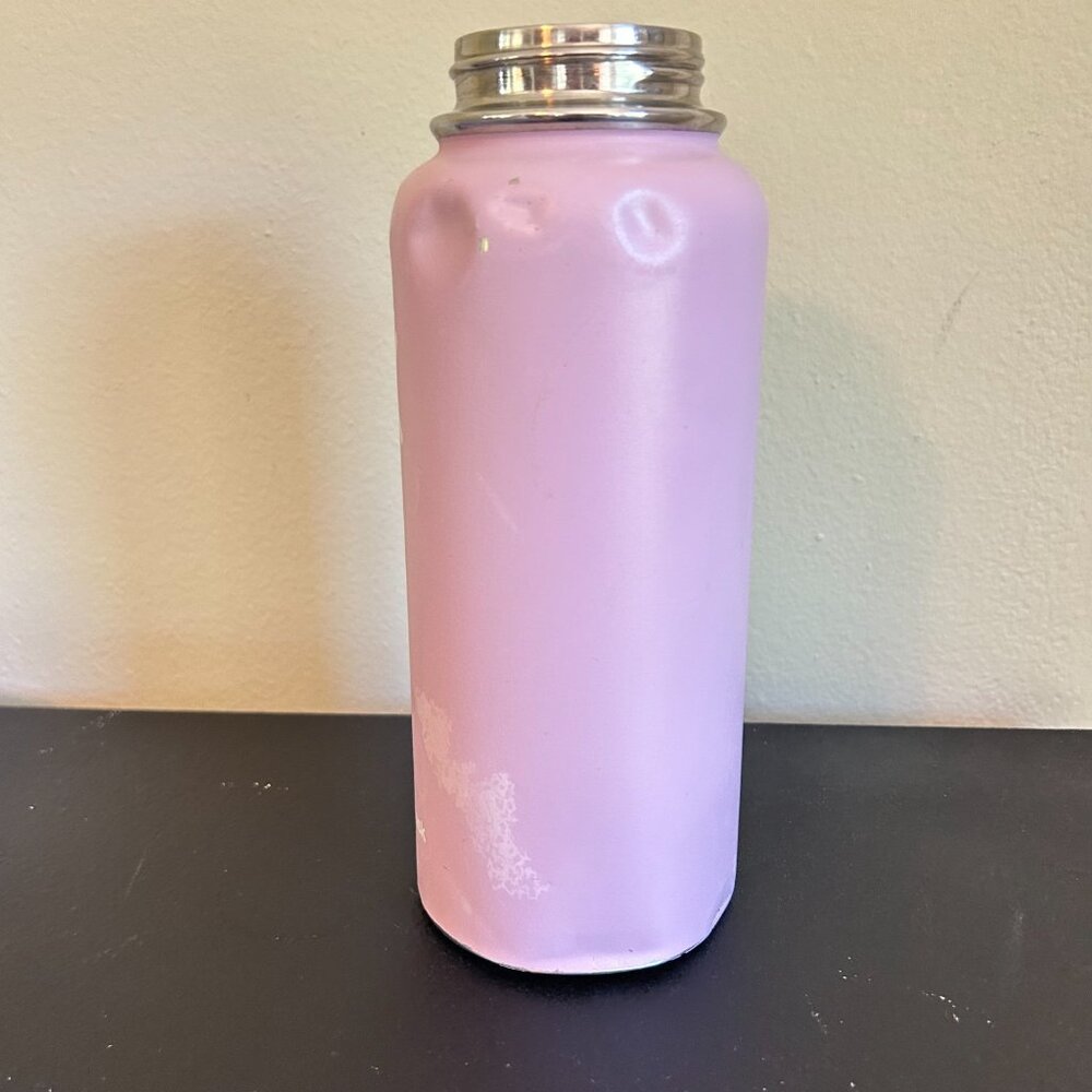 Hydroflask 32 oz Wide Mouth Water Bottle Lilac Purple Very Dented Deadstock - Picture 3 of 6